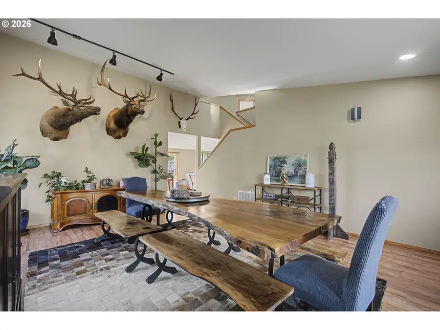 620 SE 11th Cir, Troutdale, OR 97060 - Image #2