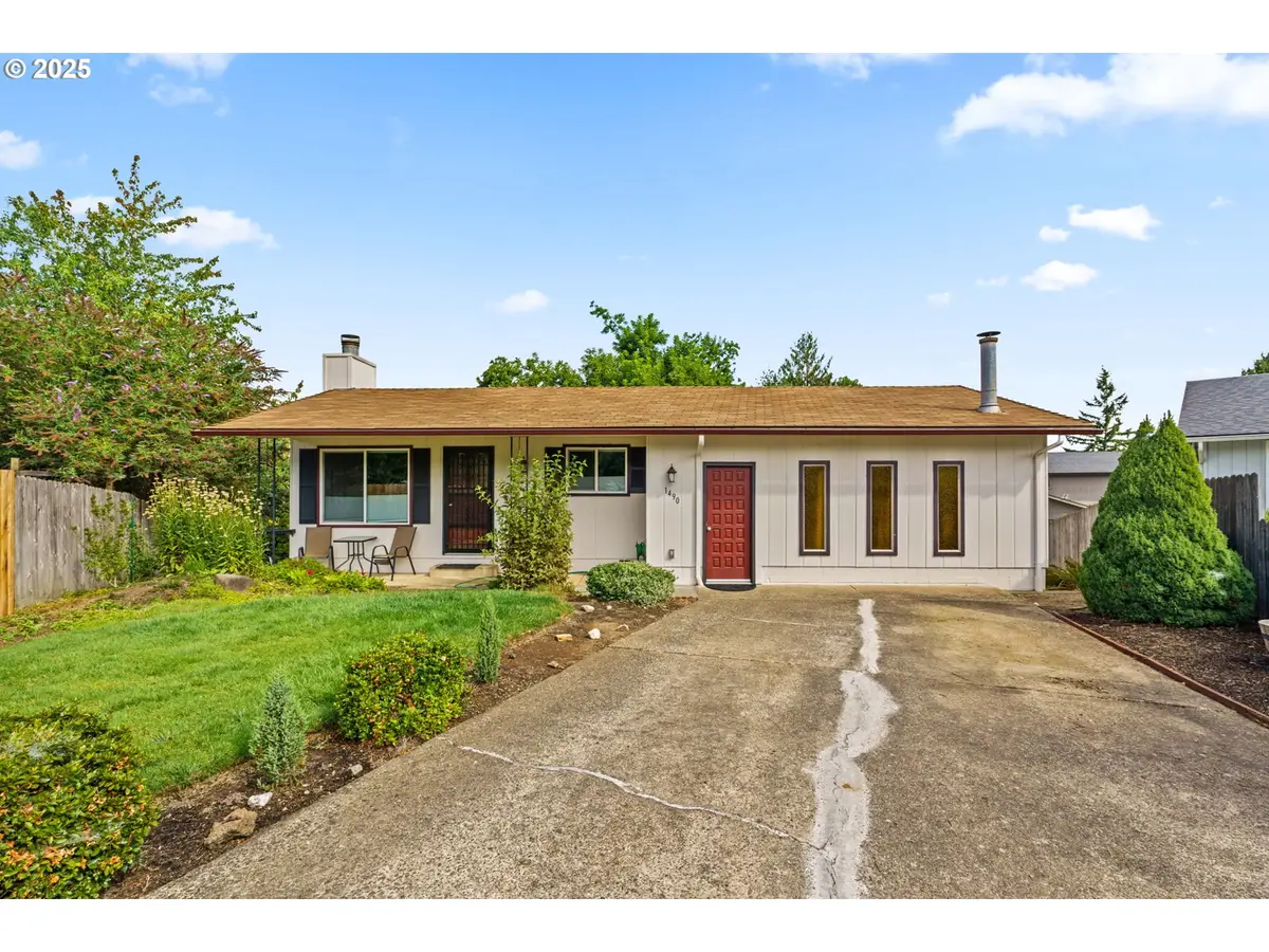 1490 Carobelle Ct, Cottage Grove, OR 97424 - Image #1