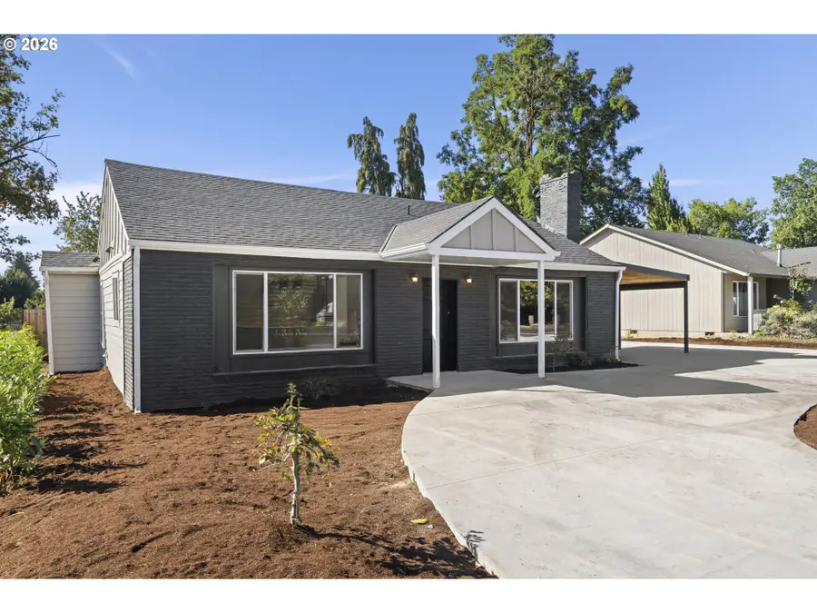 572 Holmes Ln, Oregon City, OR 97045 - #2