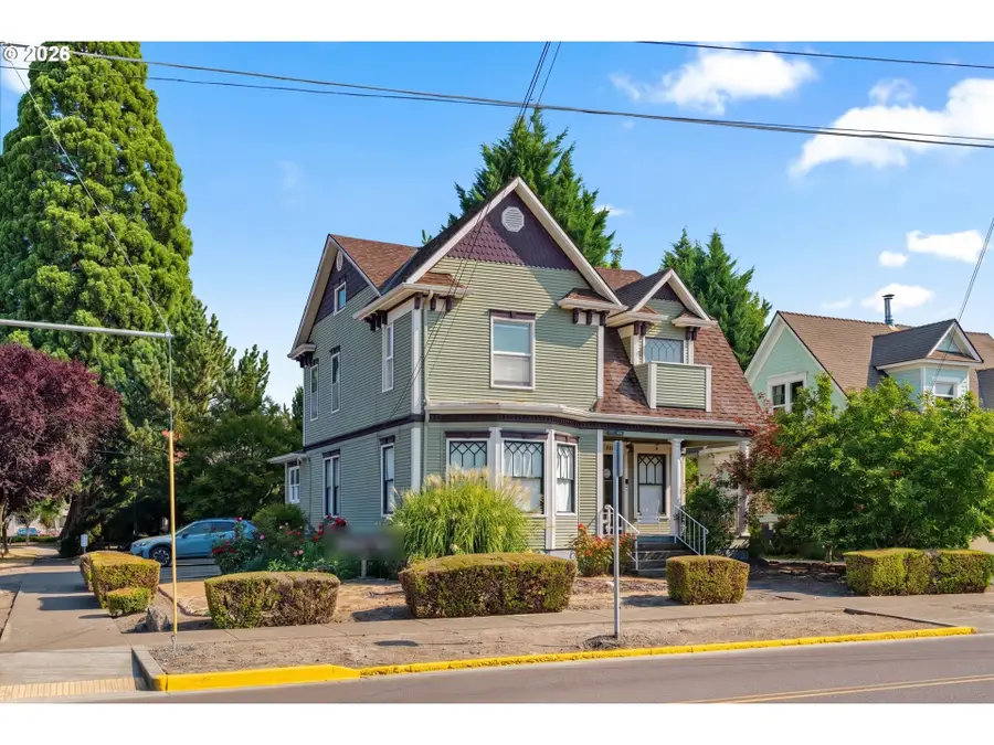 707 NE 5th St, McMinnville, OR 97128 - #2