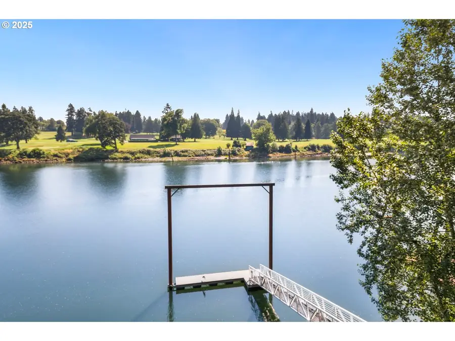 10150 S Riverside Dr, Portland, OR 97219 - Image #2