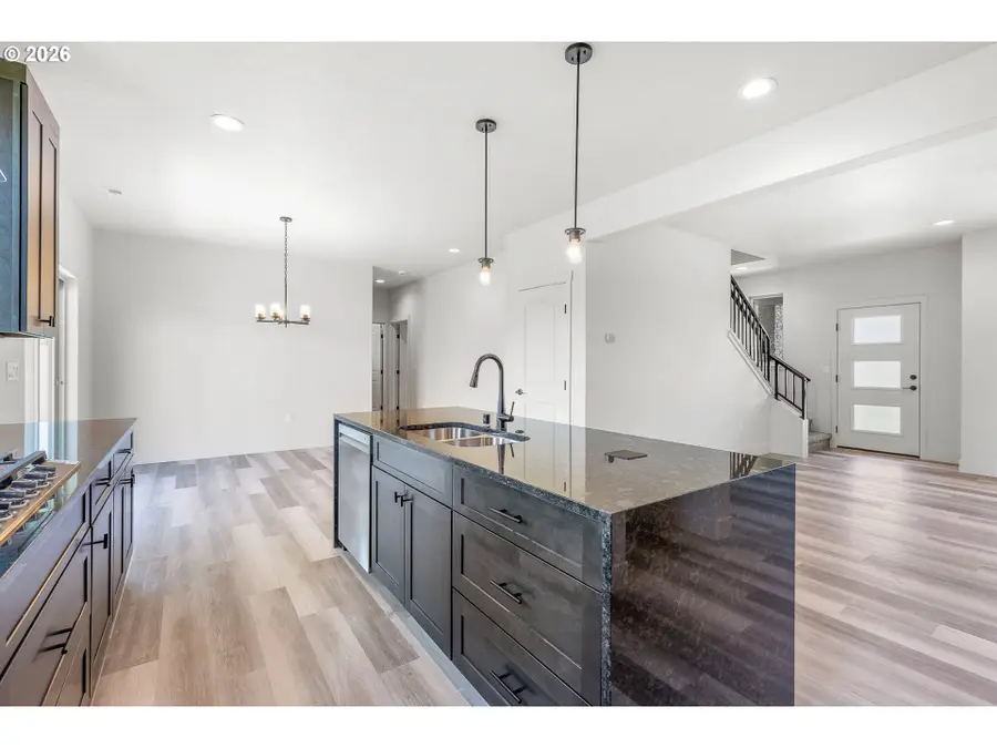 615 Tatone St, Boardman, OR 97818 - #2