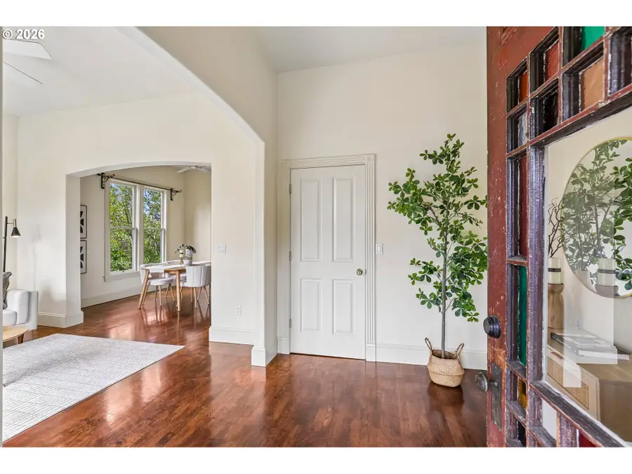 905 NE Holman St, Portland, OR 97211 - #3
