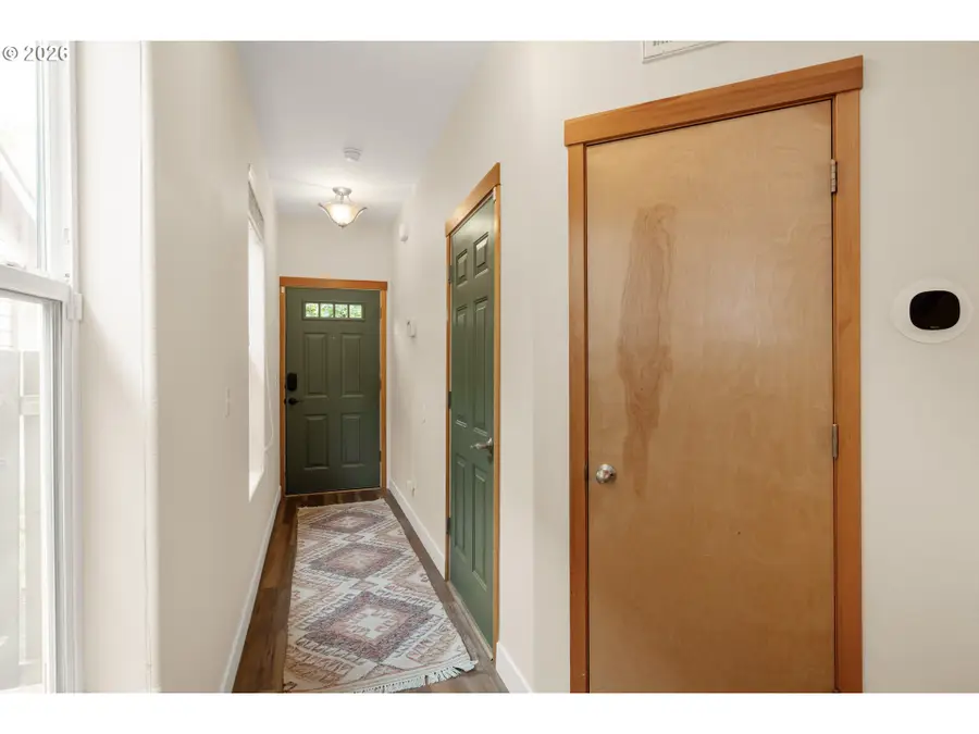 9217 N Macrum Ave, Portland, OR 97203 - #3