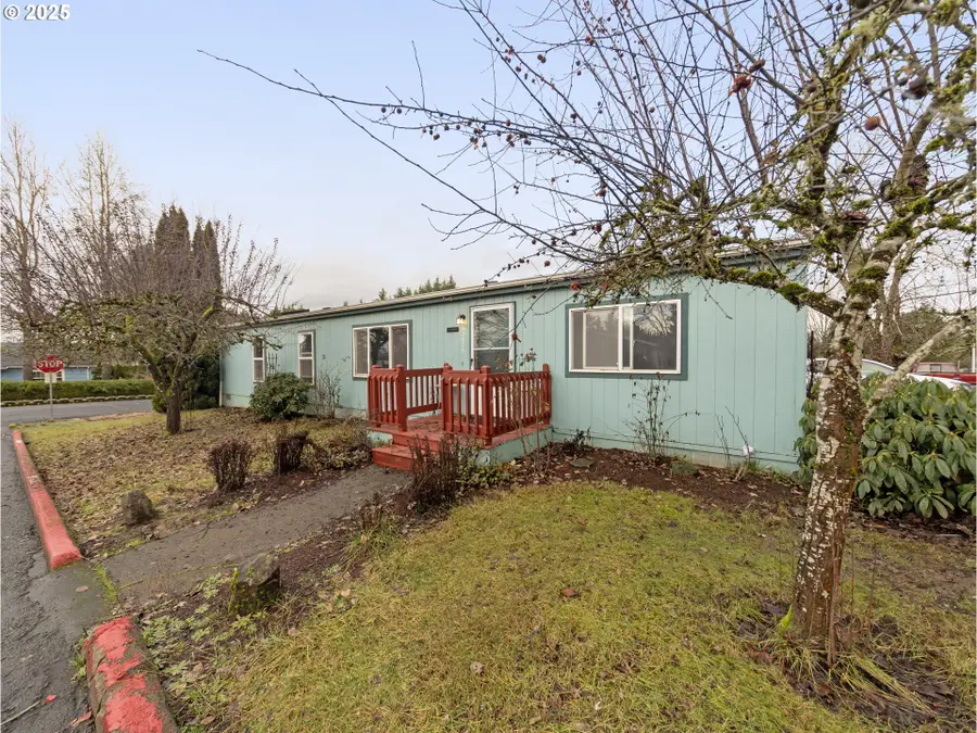 32025 NW Meadow Dr, North Plains, OR 97133 - Image #3