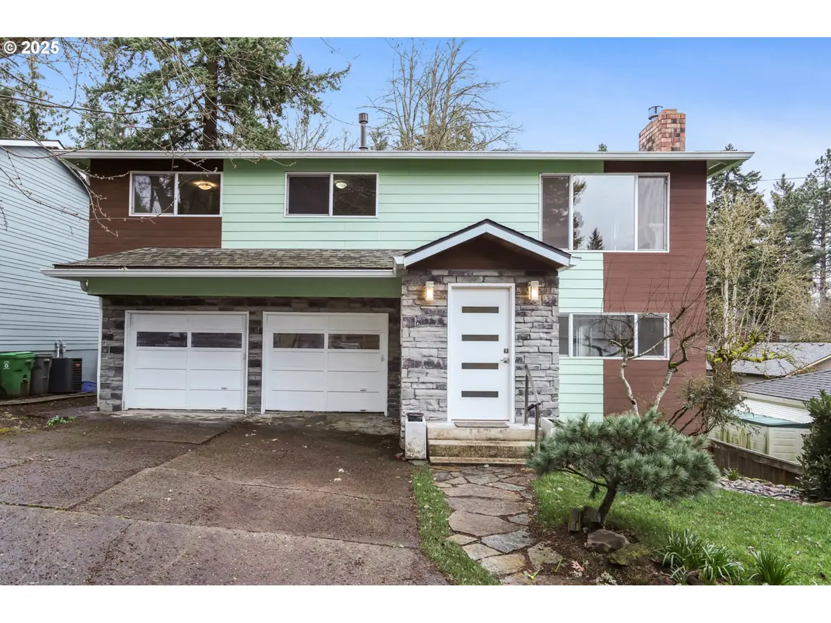 3624 SW Nevada St, Portland, OR 97219 - Image #1