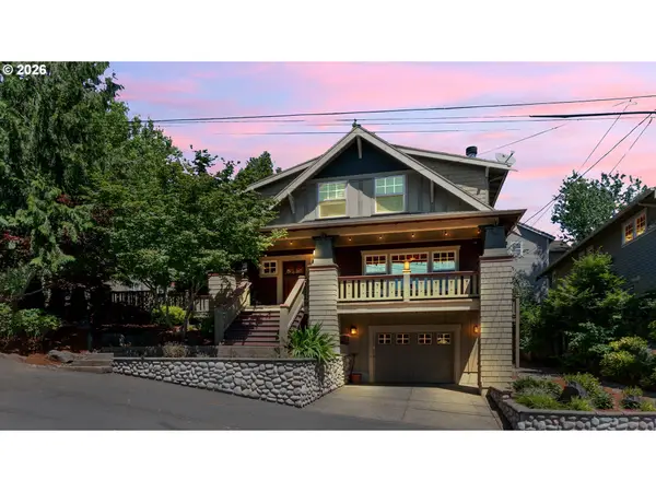 2939 SW Custer St, Portland, OR 97219
