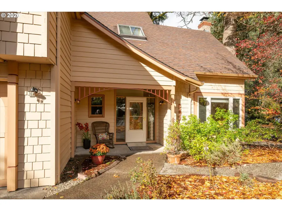 5277 Overbrook Ln, Eugene, OR 97405 - #2