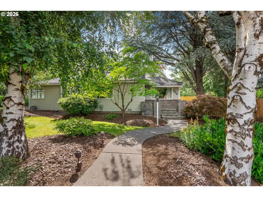 506 17th St, Hoodriver, OR 97031 - #2