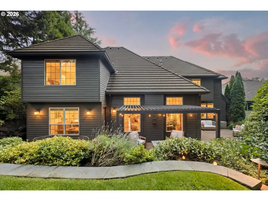3921 Northhampton Ct, West Linn, OR 97068 - #2