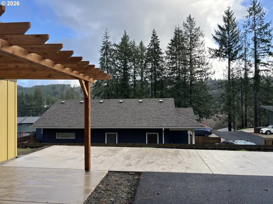 810 SE Beaver St, Toledo, OR 97391 - Image #2