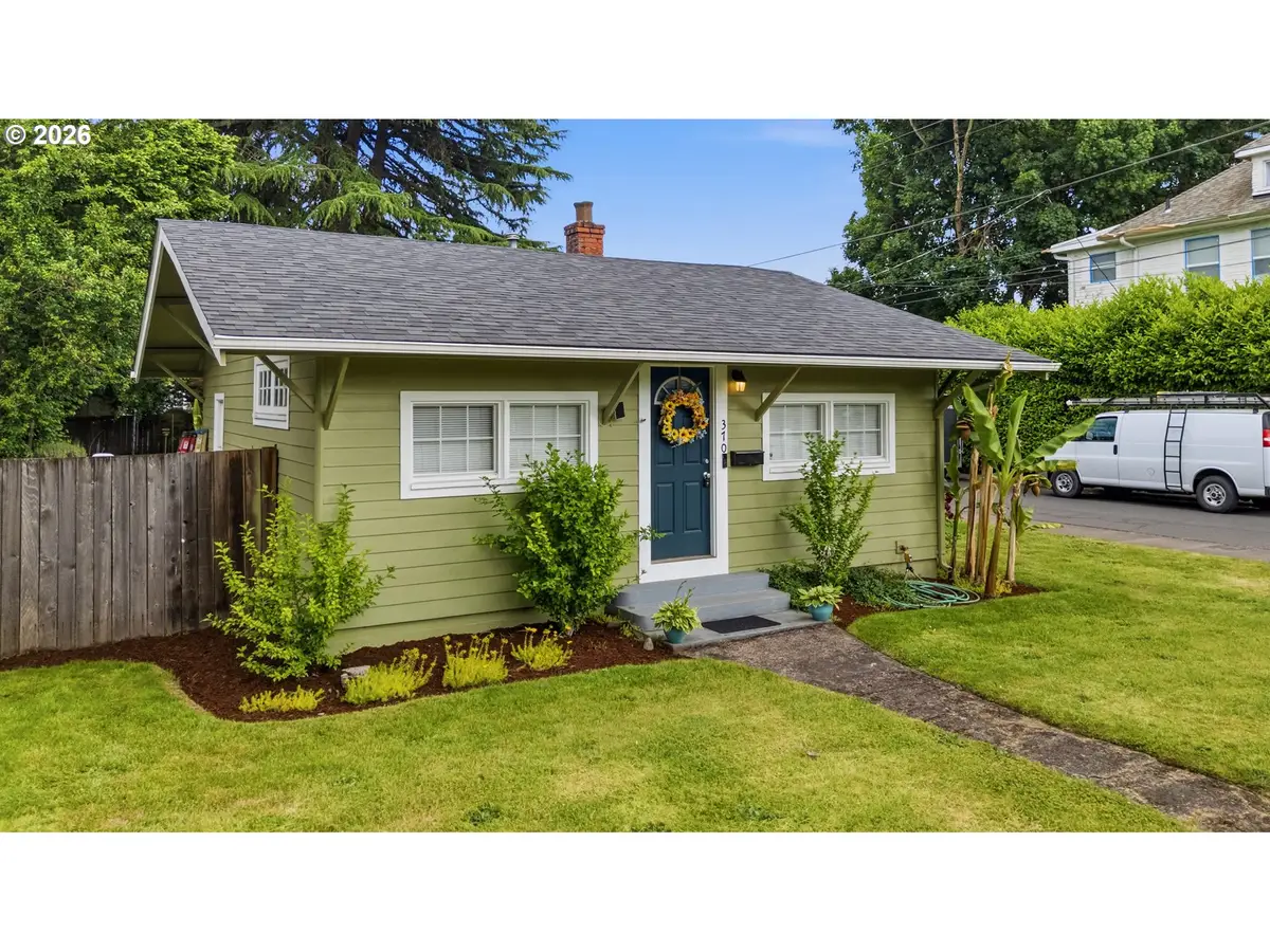 370 24th St, Salem, OR 97301 - #1