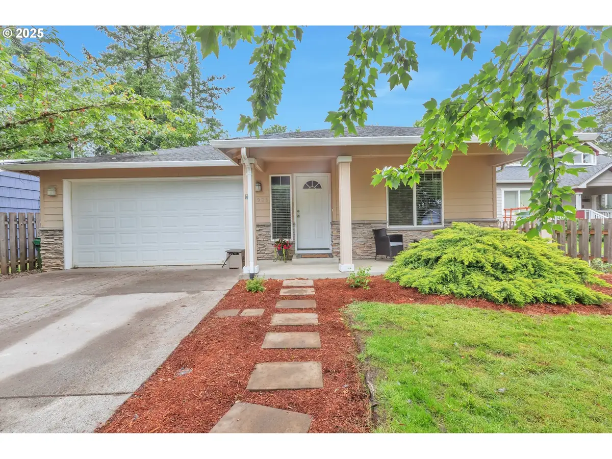 14935 SE Mill St, Portland, OR 97233 - Image #1