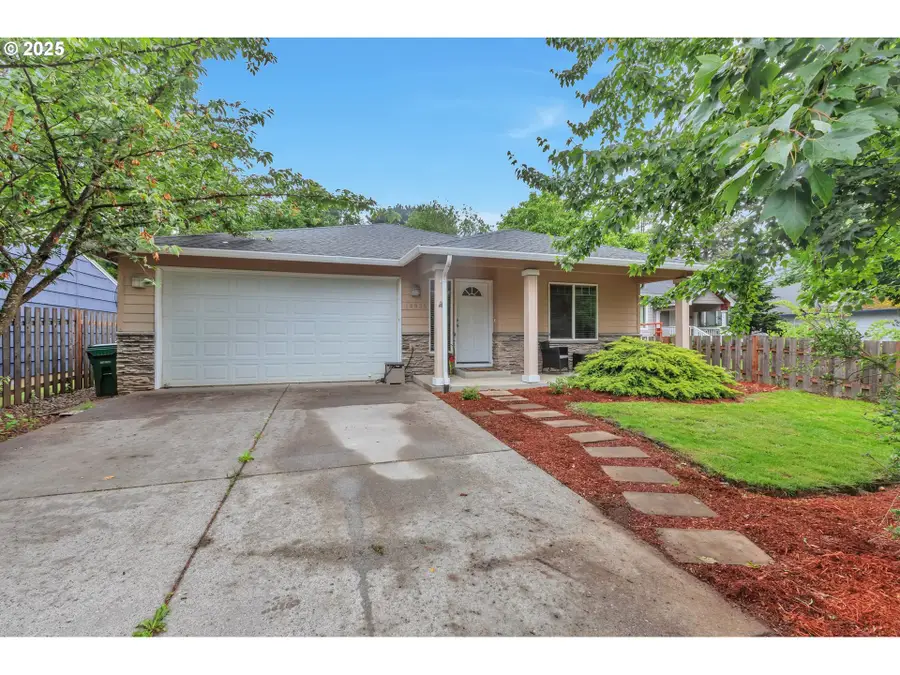 14935 SE Mill St, Portland, OR 97233 - Image #3