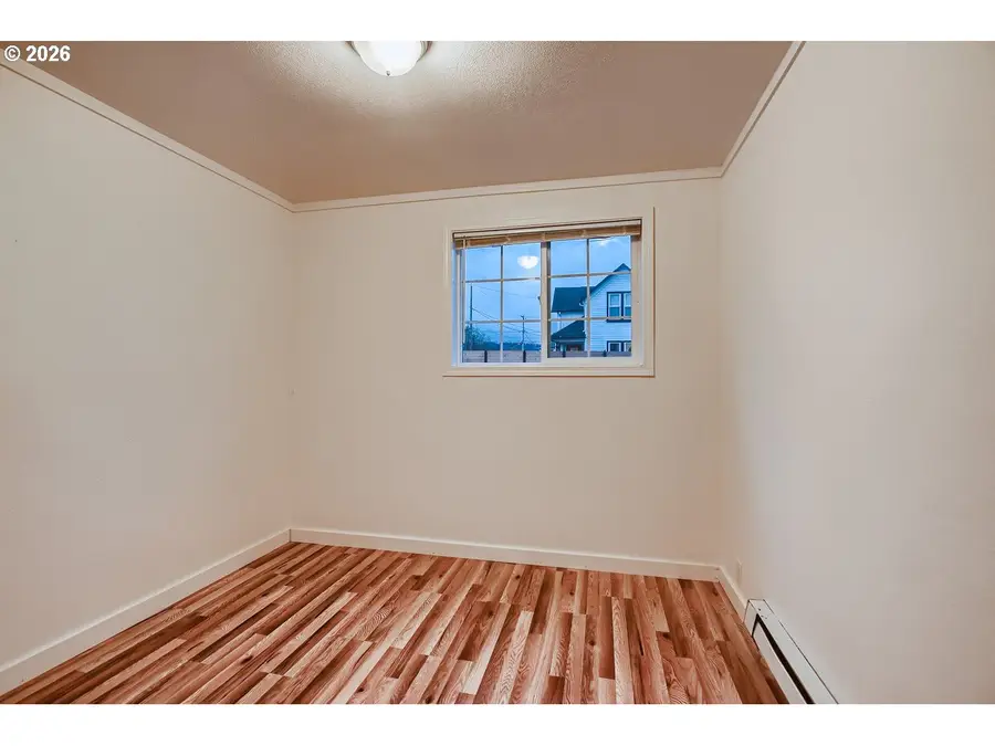 9004 N Mohawk Ave, Portland, OR 97203 - #3