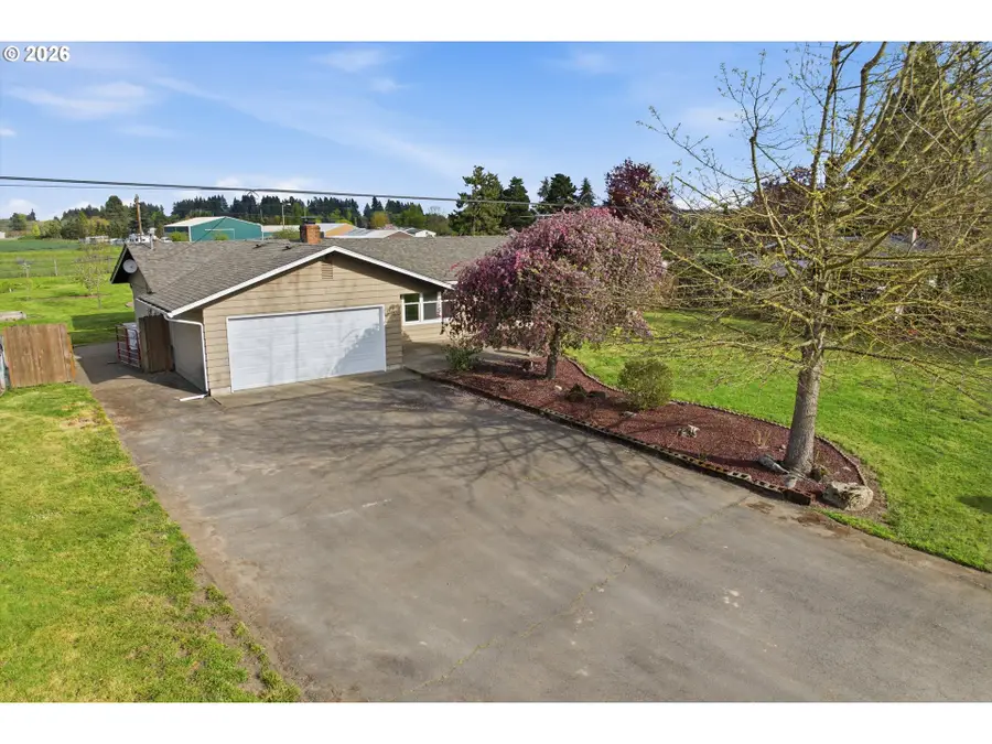 1270 NE Blossom Dr, McMinnville, OR 97128 - #3