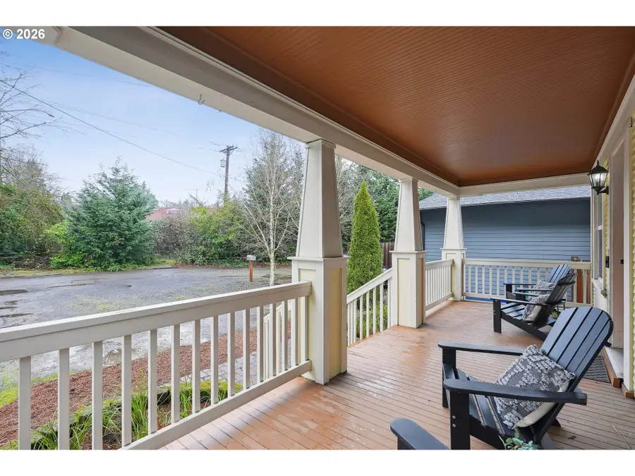9306 SW 30th Ave, Portland, OR 97219 - Image #2