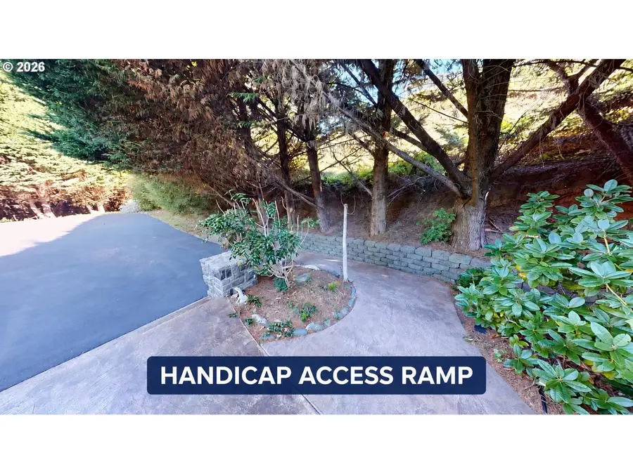 845 Marina Heights Rd, Brookings, OR 97415 - #2