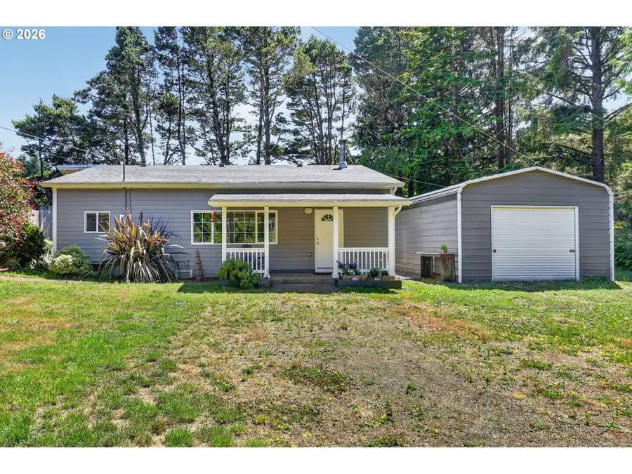 1251 NW Wenger Ln, Waldport, OR 97394 - #2