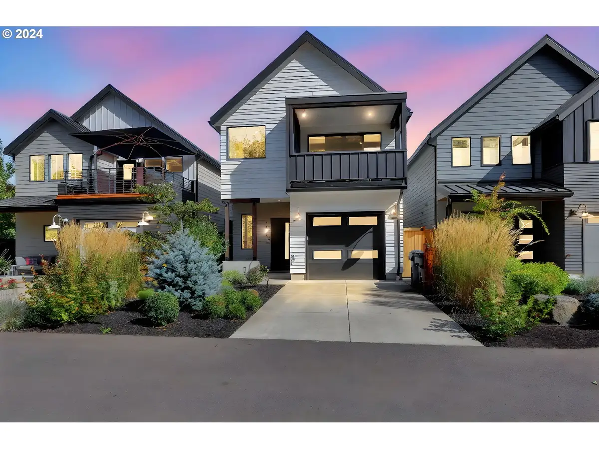 1909 Elkhorn Dr, Eugene, OR 97408 - Image #1