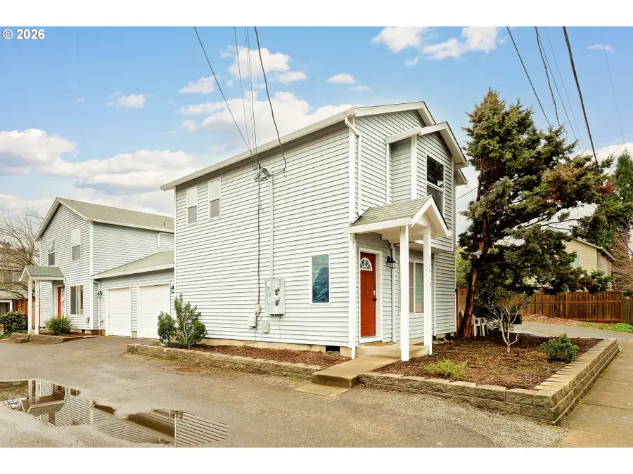 3031 SE 89th Ave, Portland, OR 97266 - #2