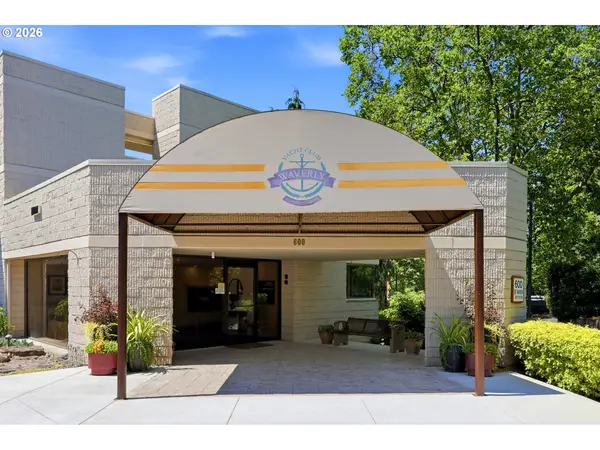 600 SE Marion St #403, Portland, OR 97202