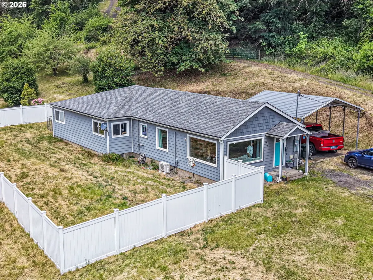 8935 State Highway 38, Drain, OR 97435 - #1