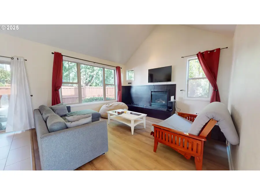 375 Mia Ln, Eugene, OR 97401 - Image #3