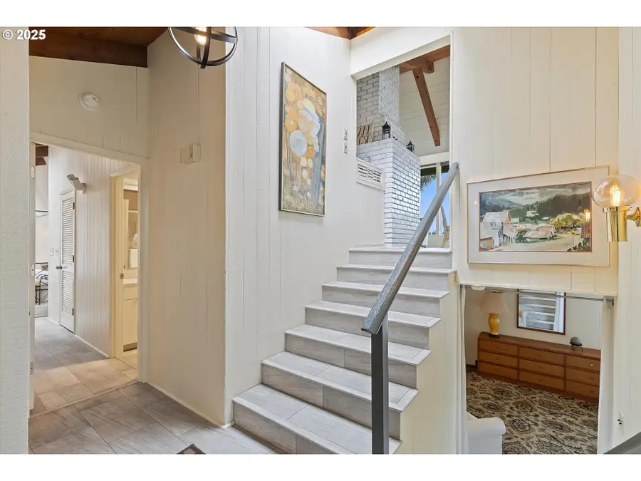 2871 NE East Devils Lake Rd, Otis, OR 97368 - Image #2