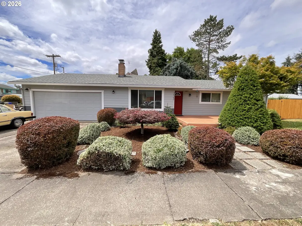 223 N 13th Ave, Cornelius, OR 97113 - #1
