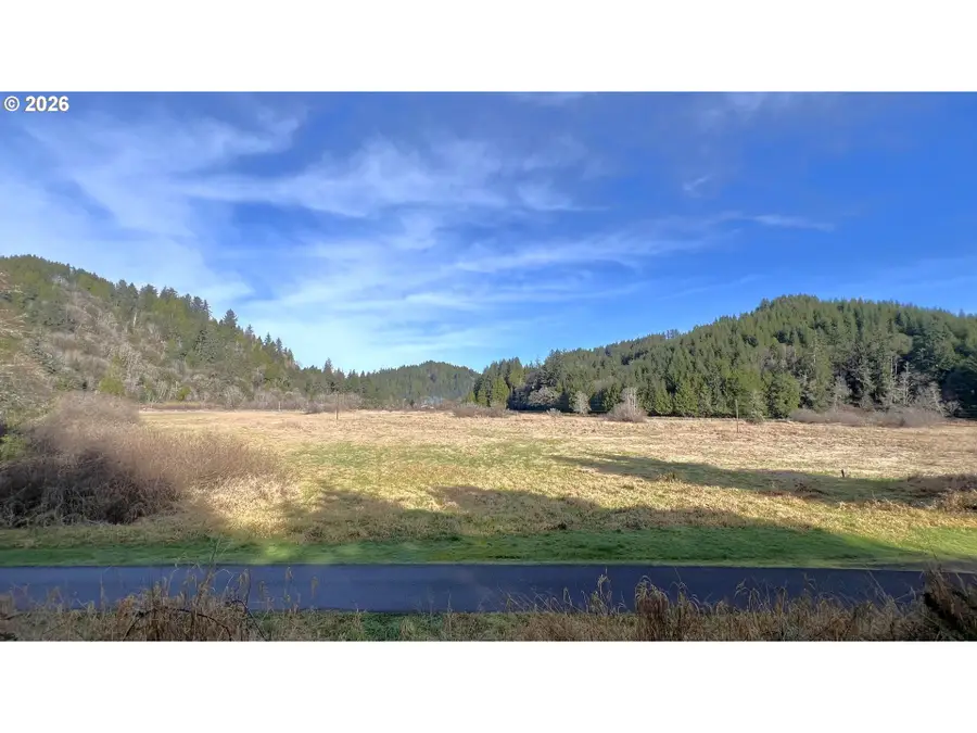 321 Jd Ln, Reedsport, OR 97467 - #2