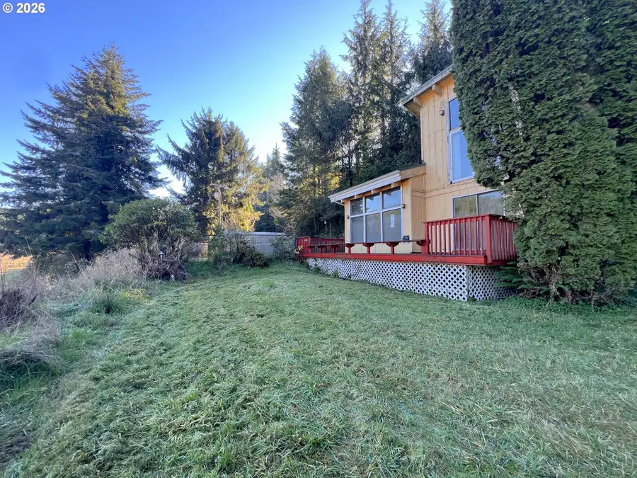 321 Jd Ln, Reedsport, OR 97467 - #3