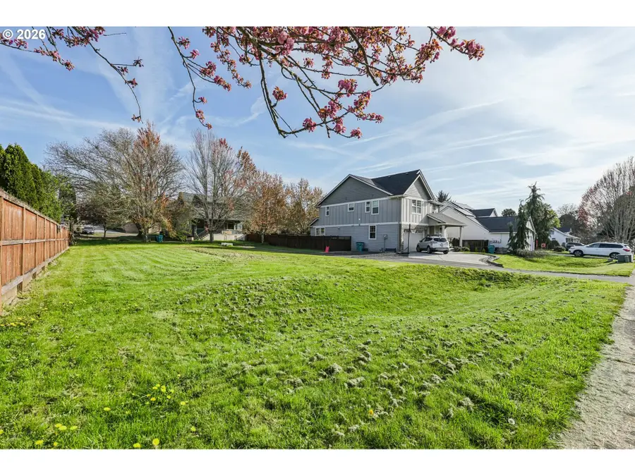 404 NW 114th St, Vancouver, WA 98685 - #3