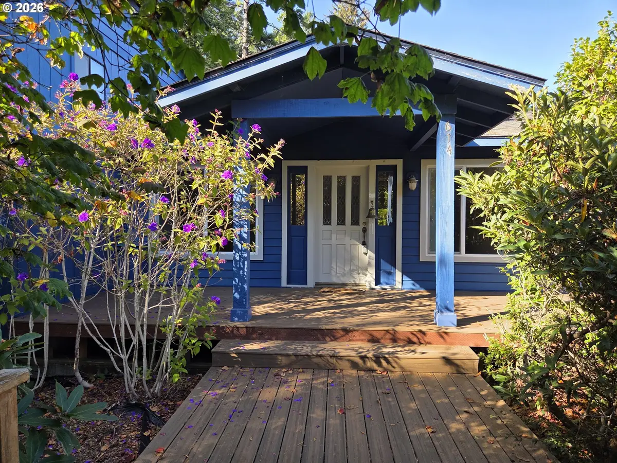 614 Hassett St, Brookings, OR 97415 - #1