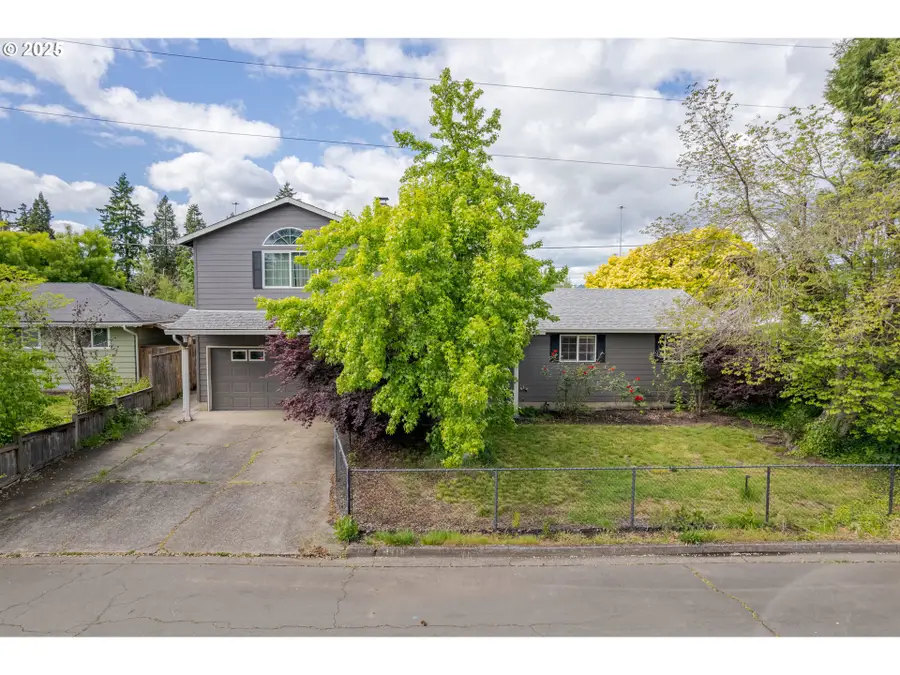 1310 W Quinalt St, Springfield, OR 97477 - Image #2
