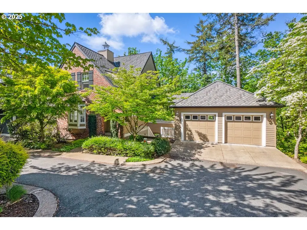 10272 NW Edgewood Dr, Portland West, OR 97229 - Image #1