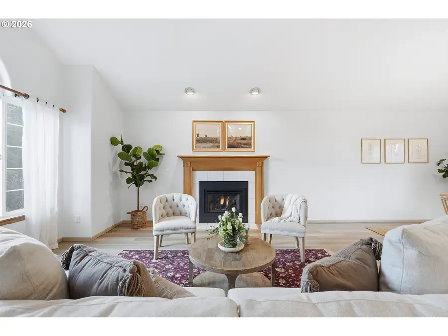 20244 SW 93rd Ave, Tualatin, OR 97062 - #2