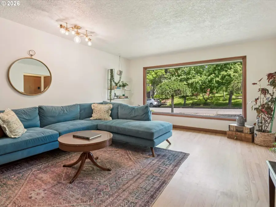 7270 SW Nevada Ter, Portland, OR 97219 - #3