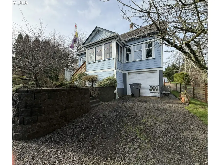 35210 Orchard Ln, Astoria, OR 97103 - #2