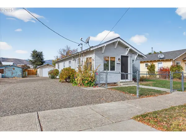 2515 11th St, BakerCity, OR 97814