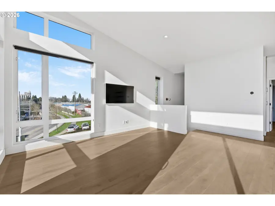 147 Shelton Mcmurphey Blvd, Eugene, OR 97401 - Image #3