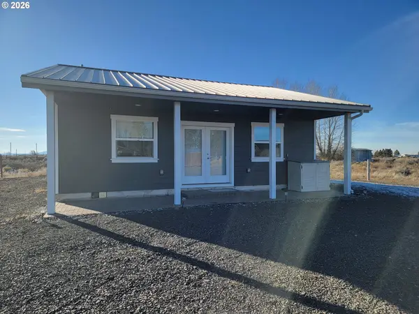 58098 N Maple Circle Rd, ChristmasValley, OR 97641