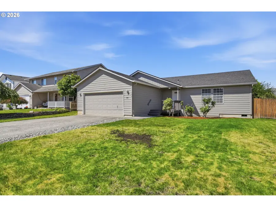 106 Mission Rd, Kelso, WA 98626 - #2