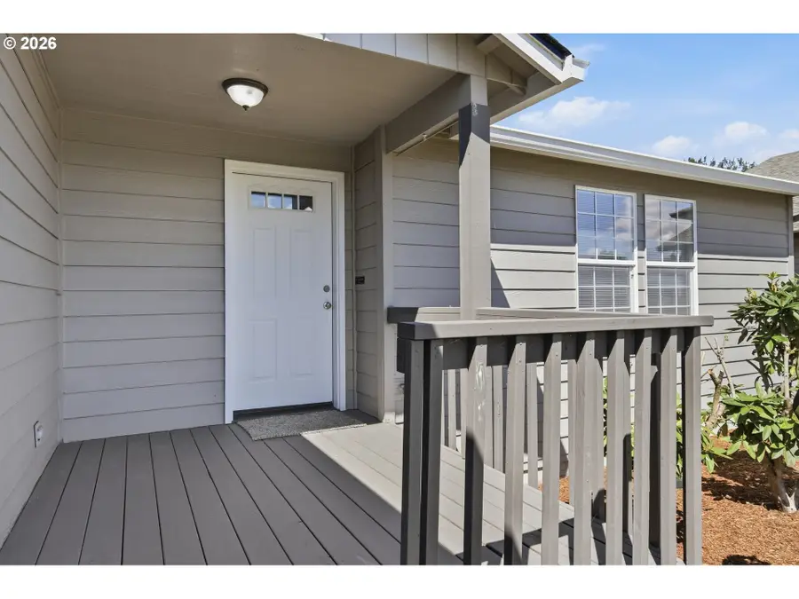 106 Mission Rd, Kelso, WA 98626 - #3