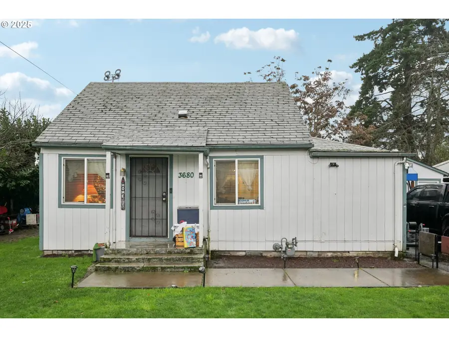 3680 Blossom Dr, Salem, OR 97305 - Image #2