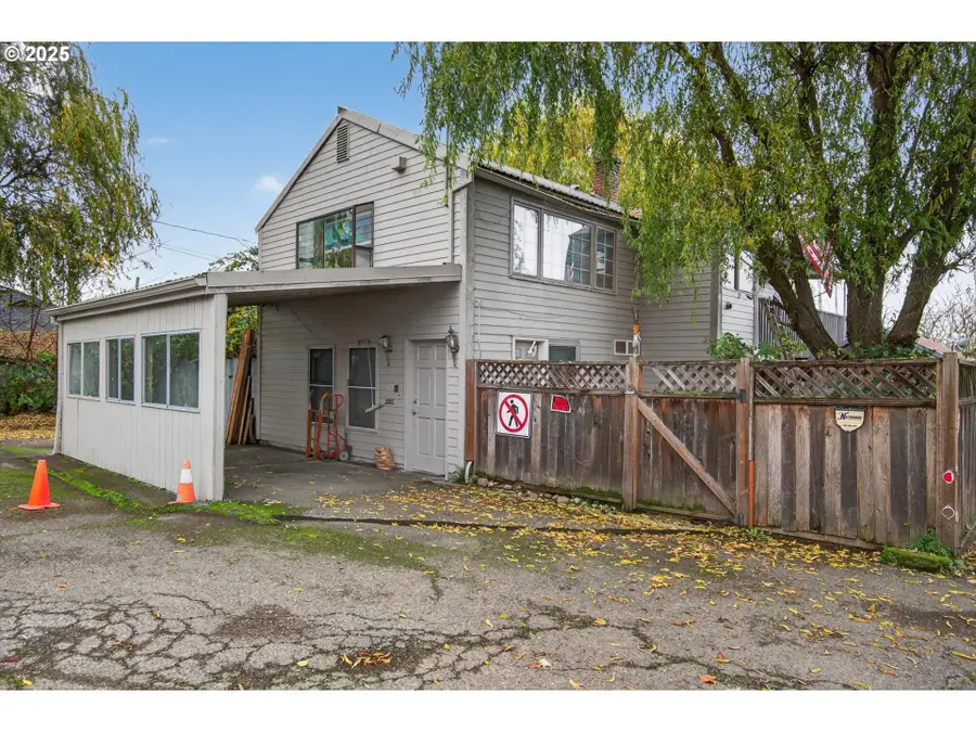 50316 Columbia River Hwy, Scappoose, OR 97056 - Image #2