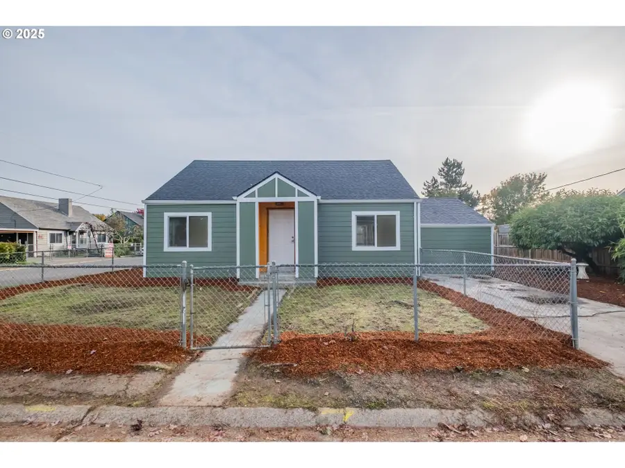 2194 Vaughn Ave, Salem, OR 97305 - Image #2