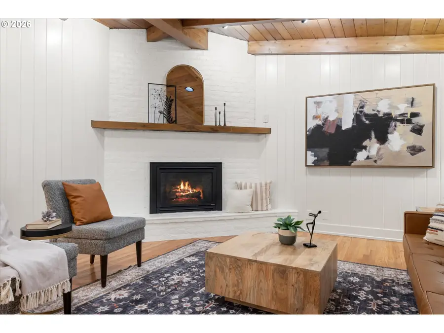 1023 Lund St, Lake Oswego, OR 97034 - #3
