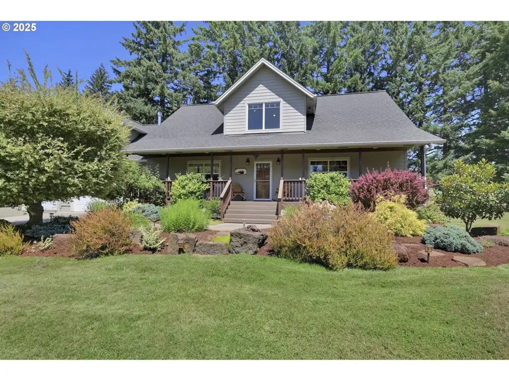 23859 Suttle Rd, Veneta, OR 97487 - Image #1