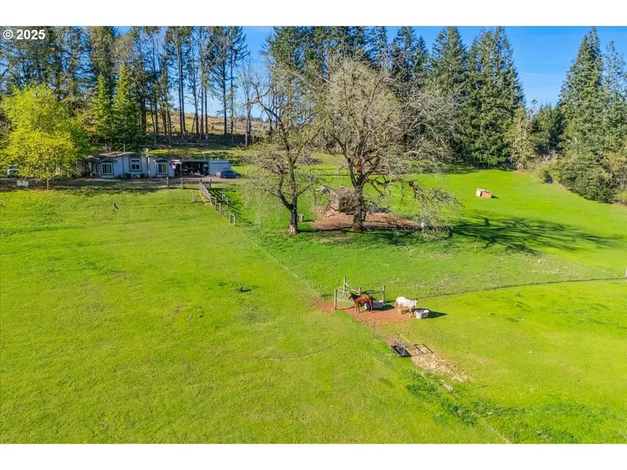 20282 NW Panther Creek Rd, Carlton, OR 97111 - #3